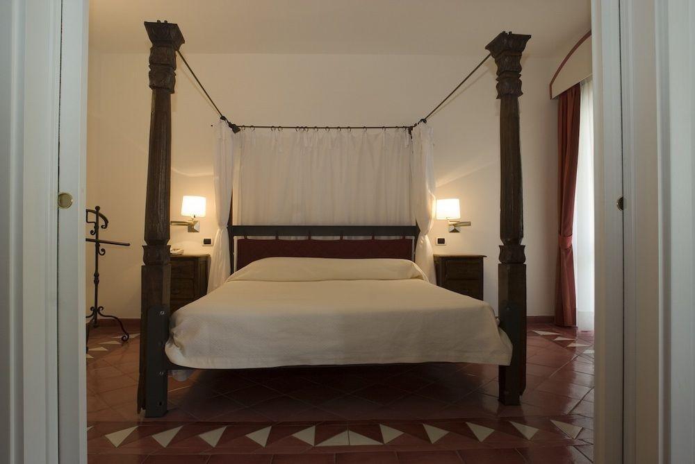 Grand Hotel Santa Domitilla Ponza Eksteriør billede