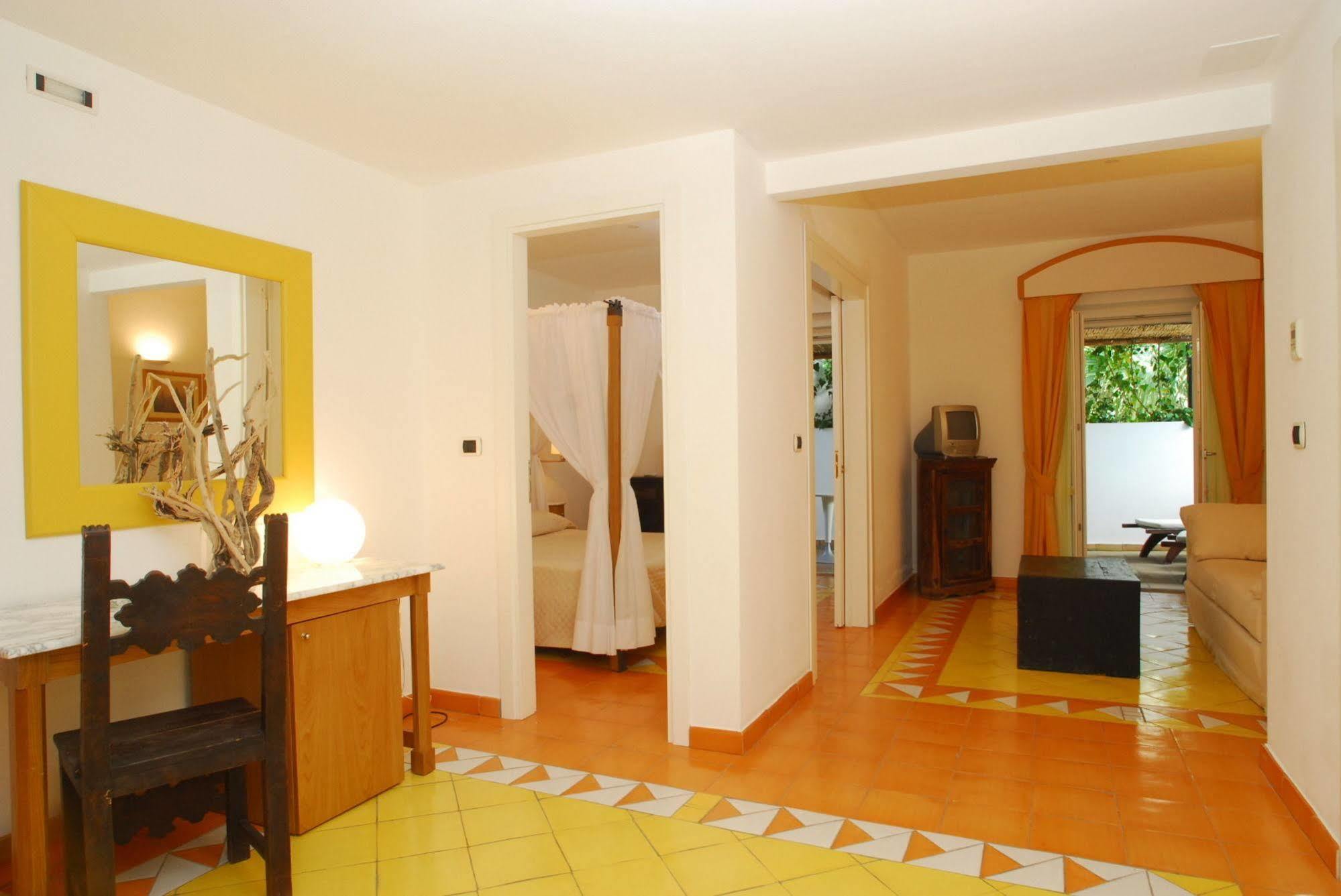 Grand Hotel Santa Domitilla Ponza Eksteriør billede